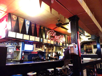 The bar inside Hut's Hamburgers where I ate and paid with a Tank Note.